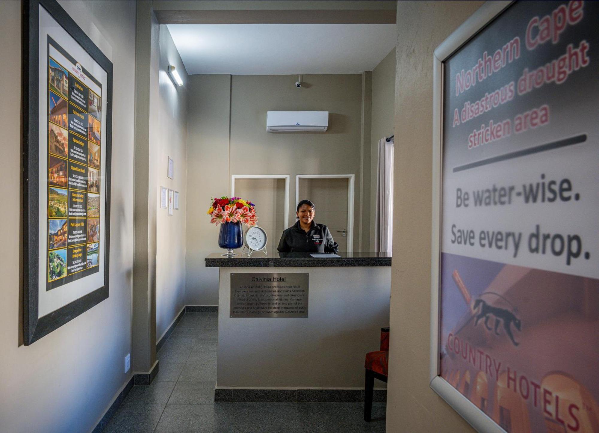 Calvinia Hotel Bagian luar foto