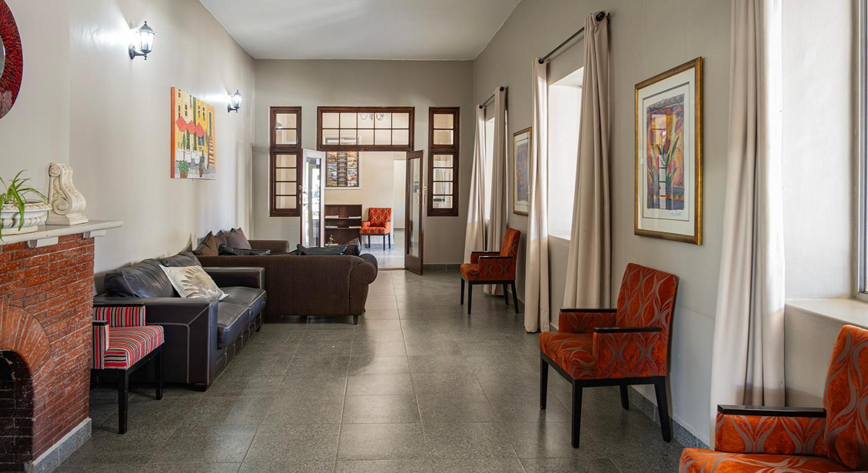 Calvinia Hotel Bagian luar foto